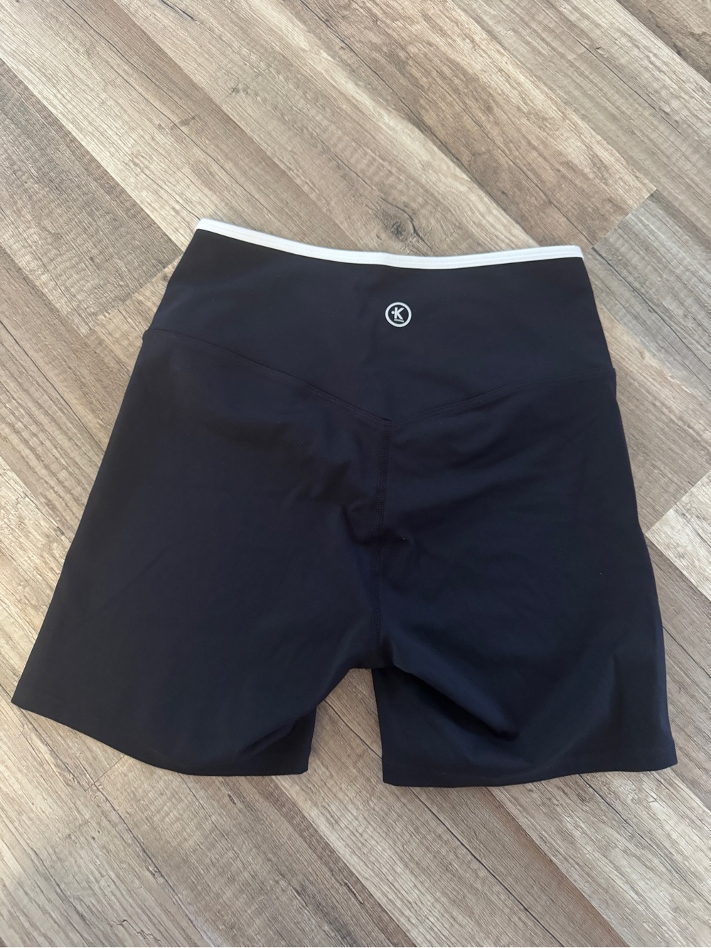 Kimith Butter Shorts - large